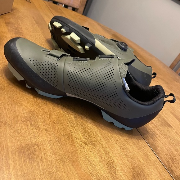 Fizik Terra Atlas Cycling Shoes Size 13.5 Army Green Gravel - Picture 7 of 8